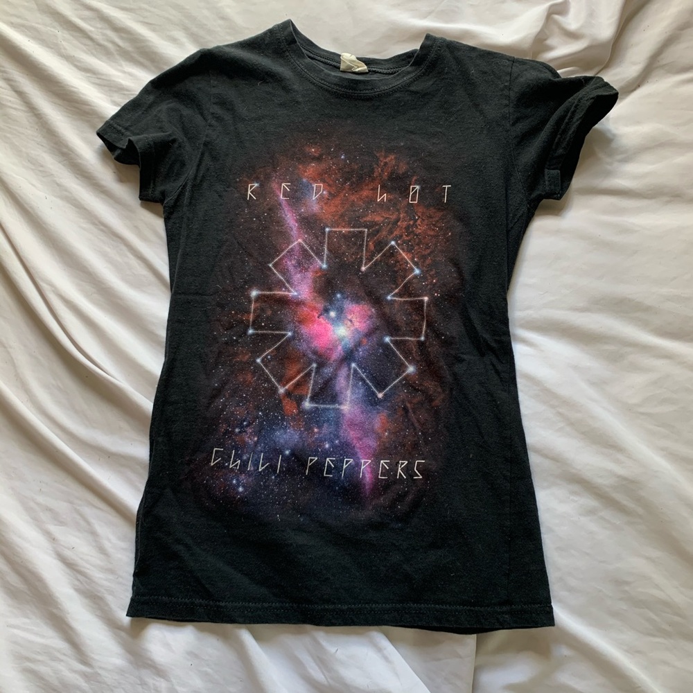 red hot chili peppers tee